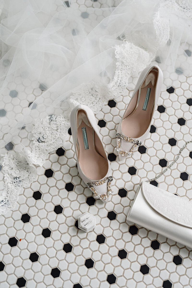 Charlotte & Ben_s Wedding Preview-12
