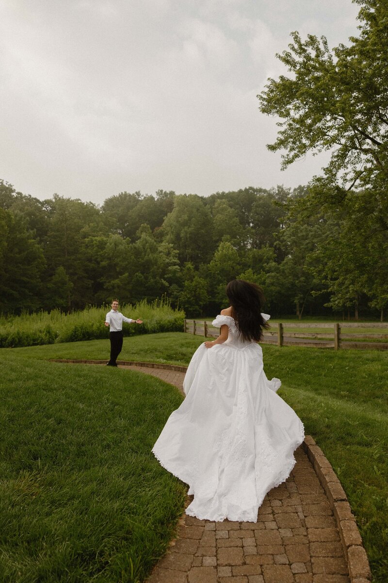 Elopement photos taken on Ohio