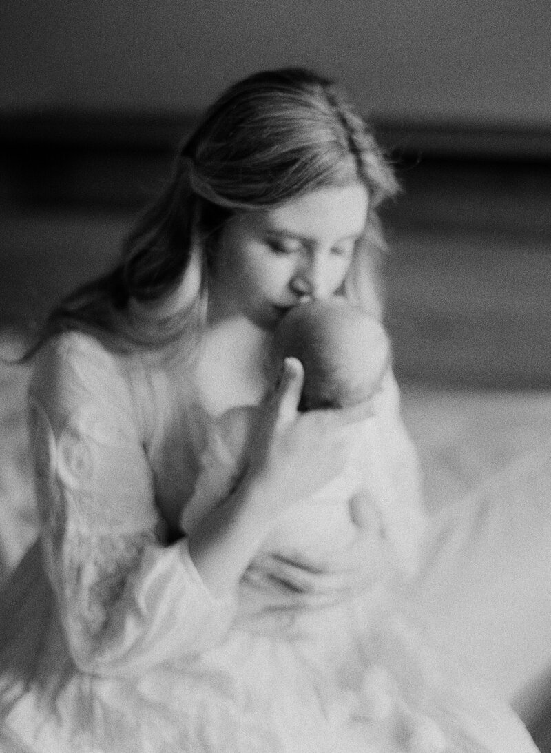 Melbourne-film-newborn-photographer-Rachel-Breier