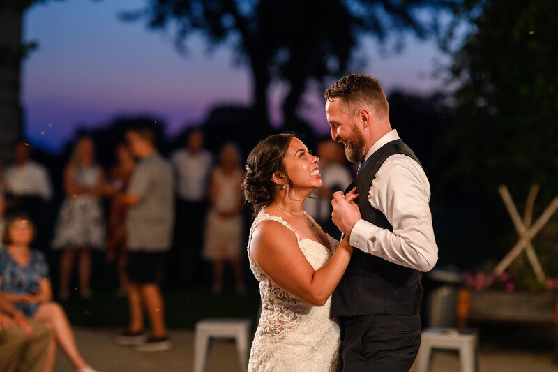 farmin-bettys-wedding-wisconsin-the-paper-elephant-0135