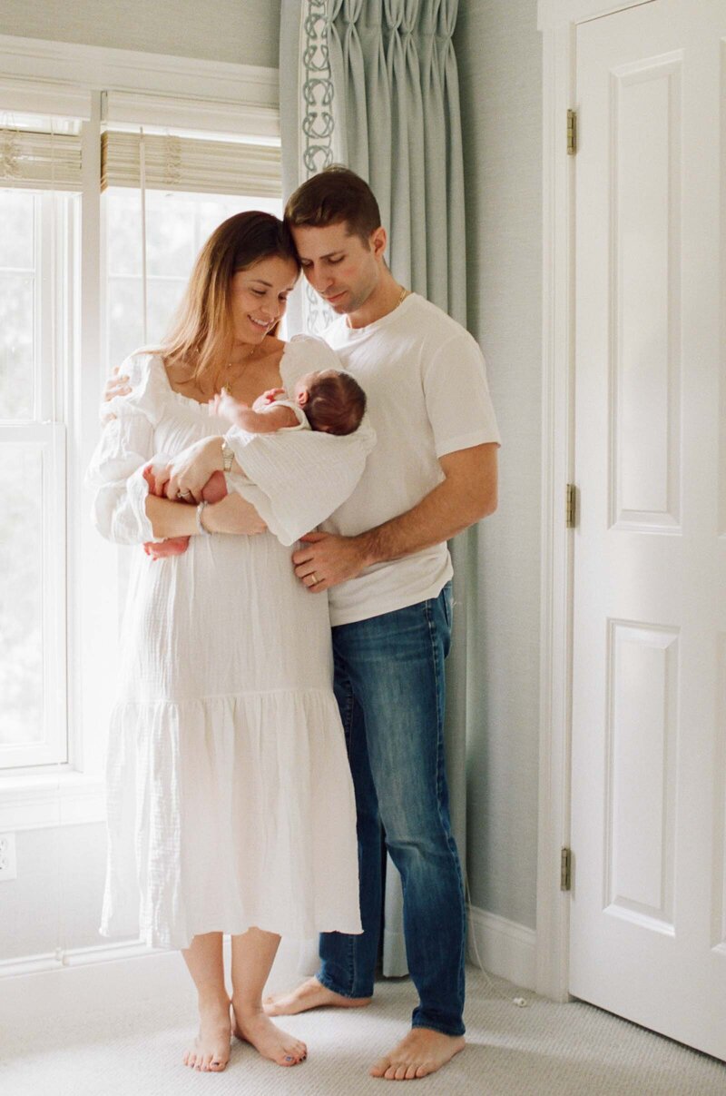 Boston Lifestyle Newborn In-Home Session = E+P-000214750034