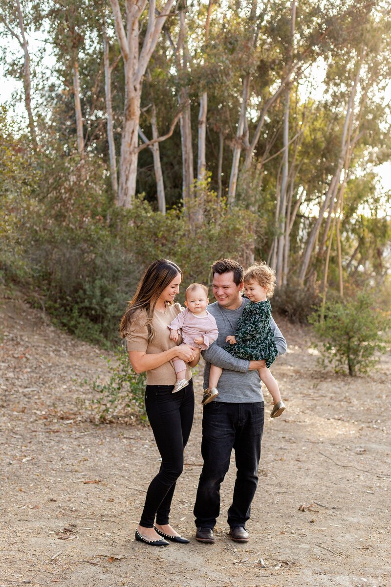 outdoor family portraits near culver city