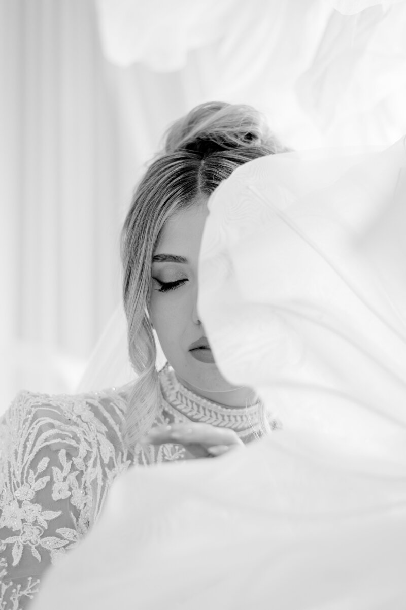 0182 Luxury Floral Wedding Editorial_Strathmere_Canada_Ottawa_Photography by Emma