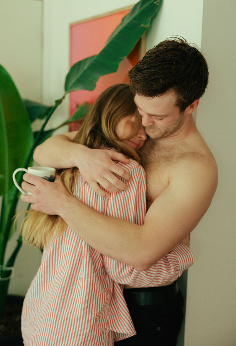 with-love-from-canadian-bc-based-engagement-wedding-elopement-photographer-in-home-adventurous-couple-session-139
