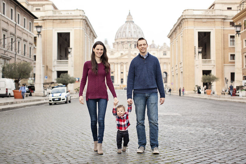 English speaking photographer in Rome specializing in Honeymoon, vacation, family, engagement, maternity, wedding, love story individual and solo photoshoots in Rome, Italy by photographer Tricia Anne Photography | Rome Photographer