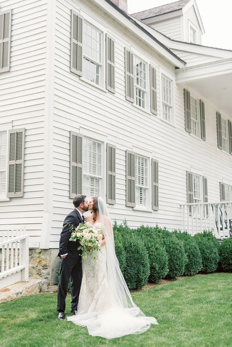 graybarns-silvermine-norwalk-wedding-18