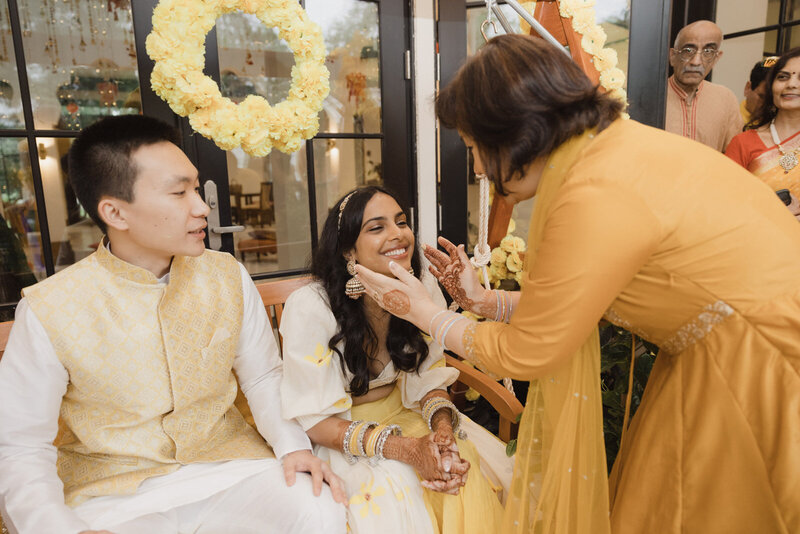 N&J_Haldi-095