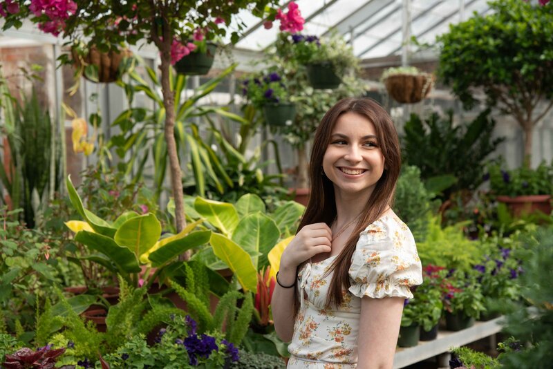 KingwoodGardenCenterSeniorPhotosPositivelyPortraits-5