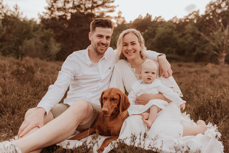 Gezinsshoot buiten zomer Jolien Leen Fotografi