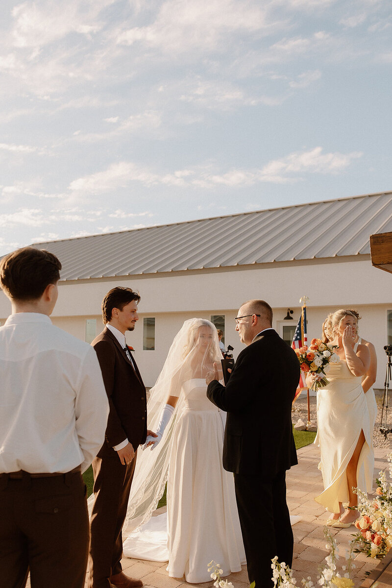 jami-oliver-wedding-preview-taylorraephotofilm-92