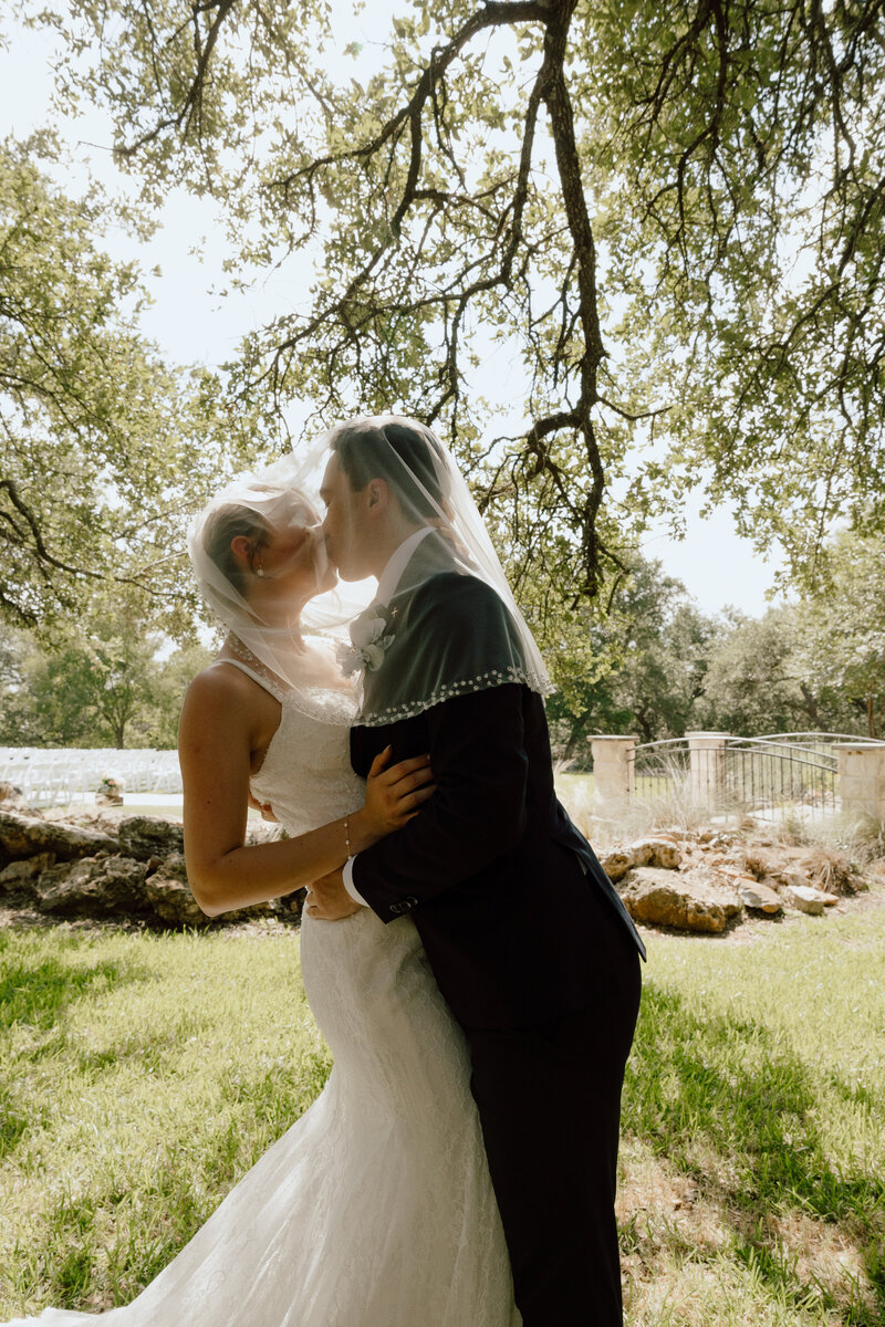 Photos by Tia is a wedding, elopement, engagement, and creative session photographer based in Austin, Texas. She offers both digital and film photography services.