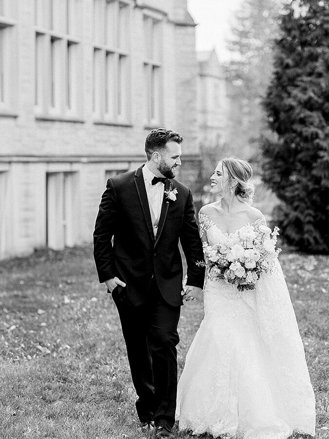 LoveTreeStudios_Missouri_Wedding_CB_498 bw