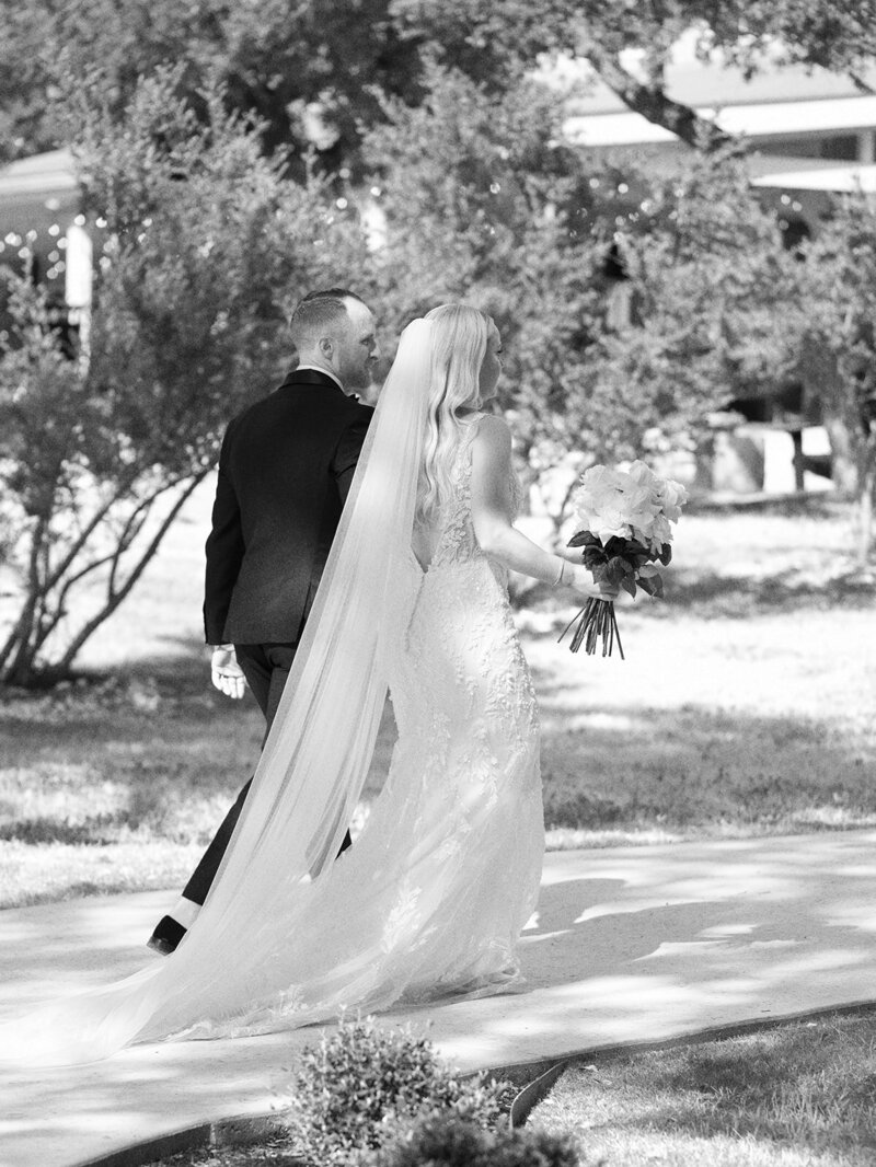 Travis+Claire-BW-10_websize