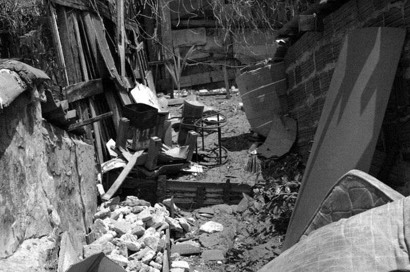 De sloppenwijken van Brazilië in de stad Fortaleza