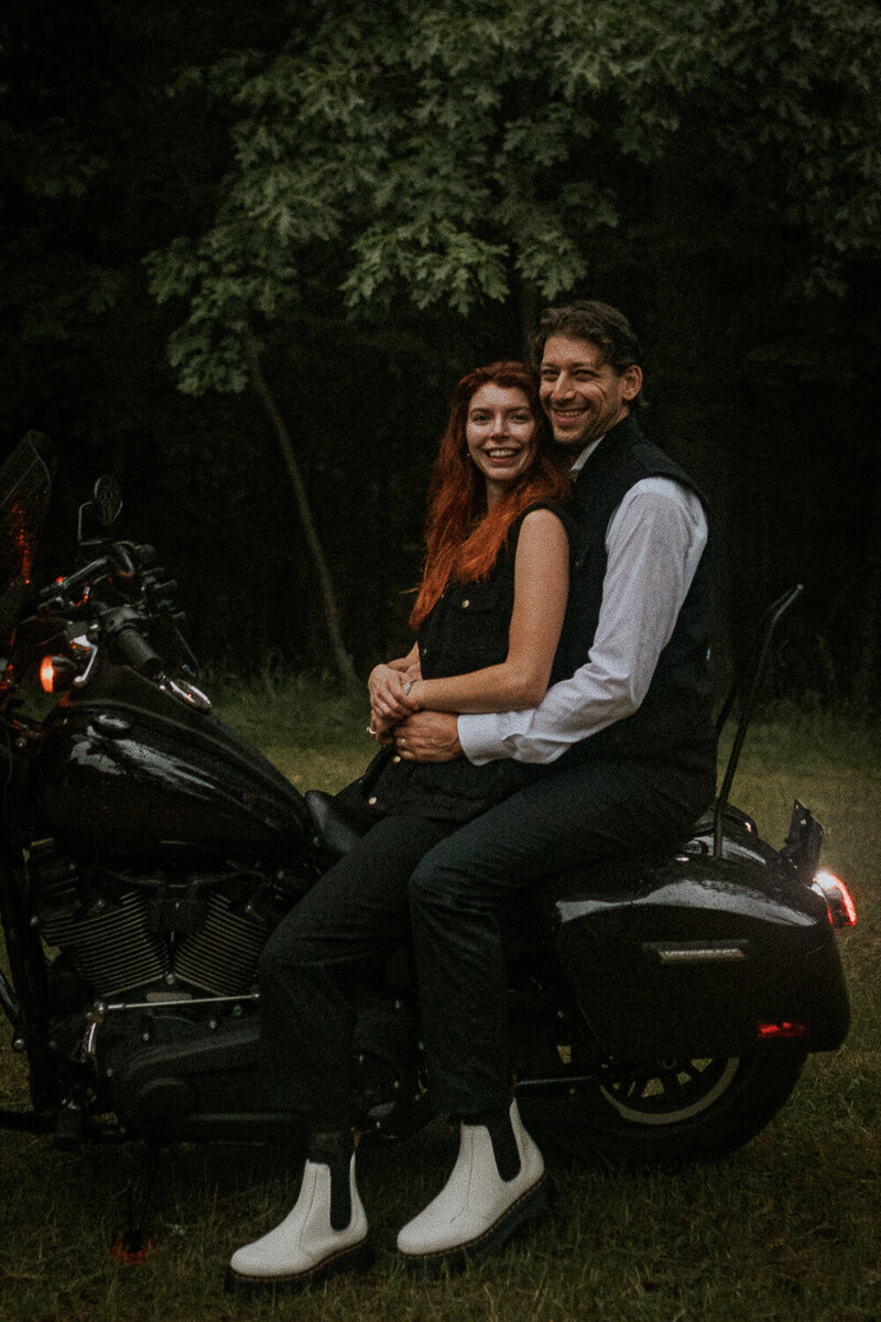 24_Eagle_River_Wisconsin_Lake_Cabin_Rainy_Engagement_Photos_Motorcycles_Harley_Davidson_James_ Stokes_Photograhy_WI.24