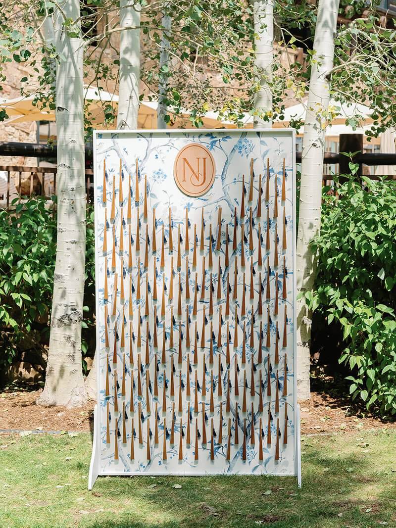 Accordion Fan Escort wall display