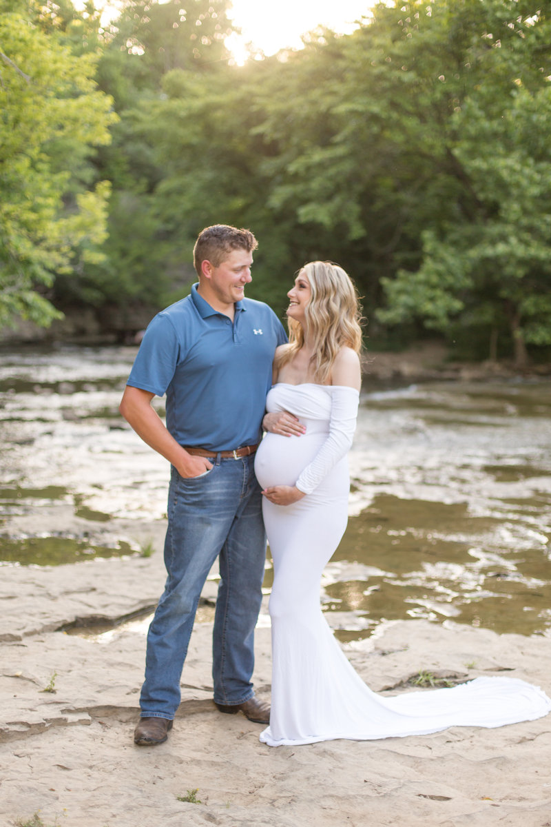 Landon + Janie Maternity-13