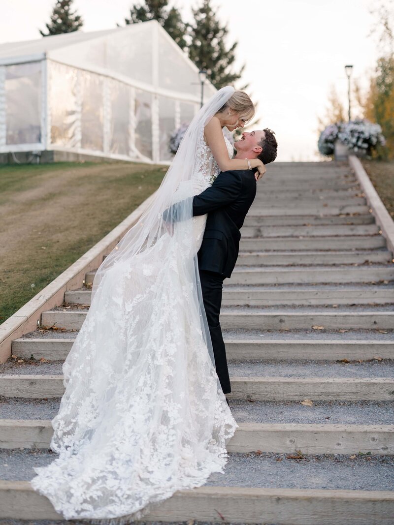 Edmonton Wedding Photos - Pine and Pond Wedding Venue (192)