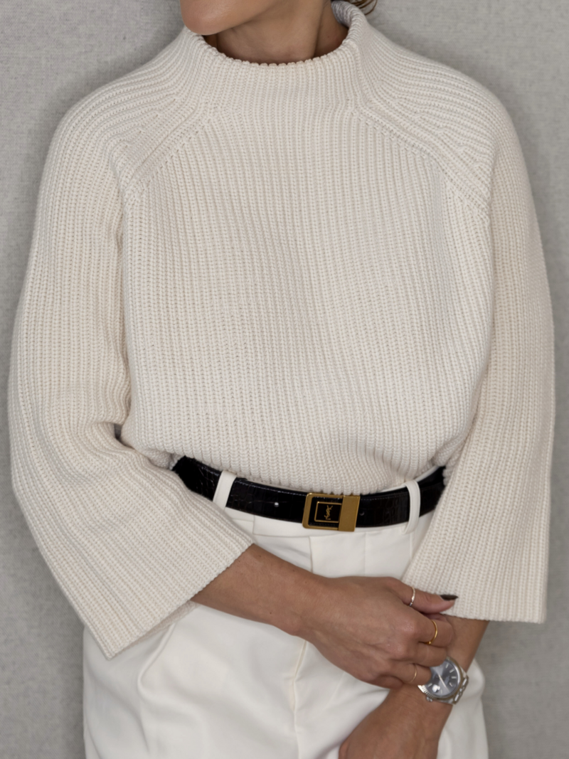 Rose Prada, LA-based fashion stylist specializing in effortless chic style, personal shopping, and closet organization.