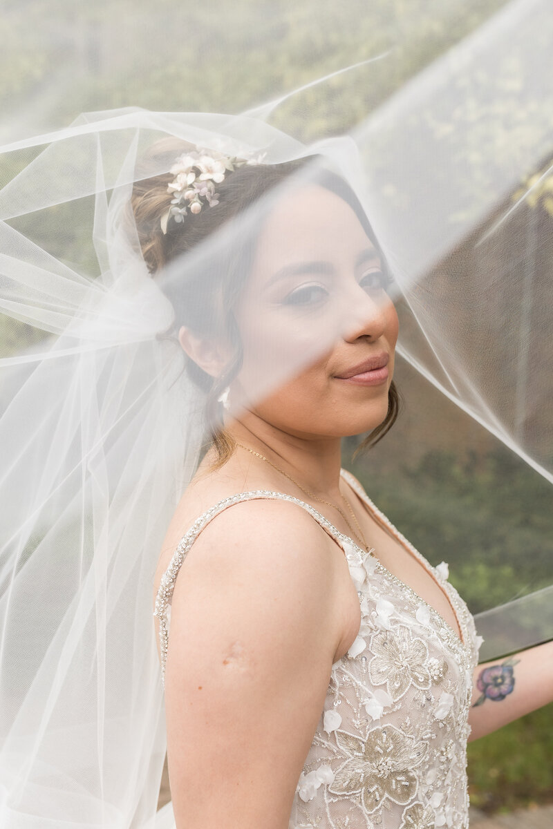 Bride wedding photographer in West Bloomfield Michigan