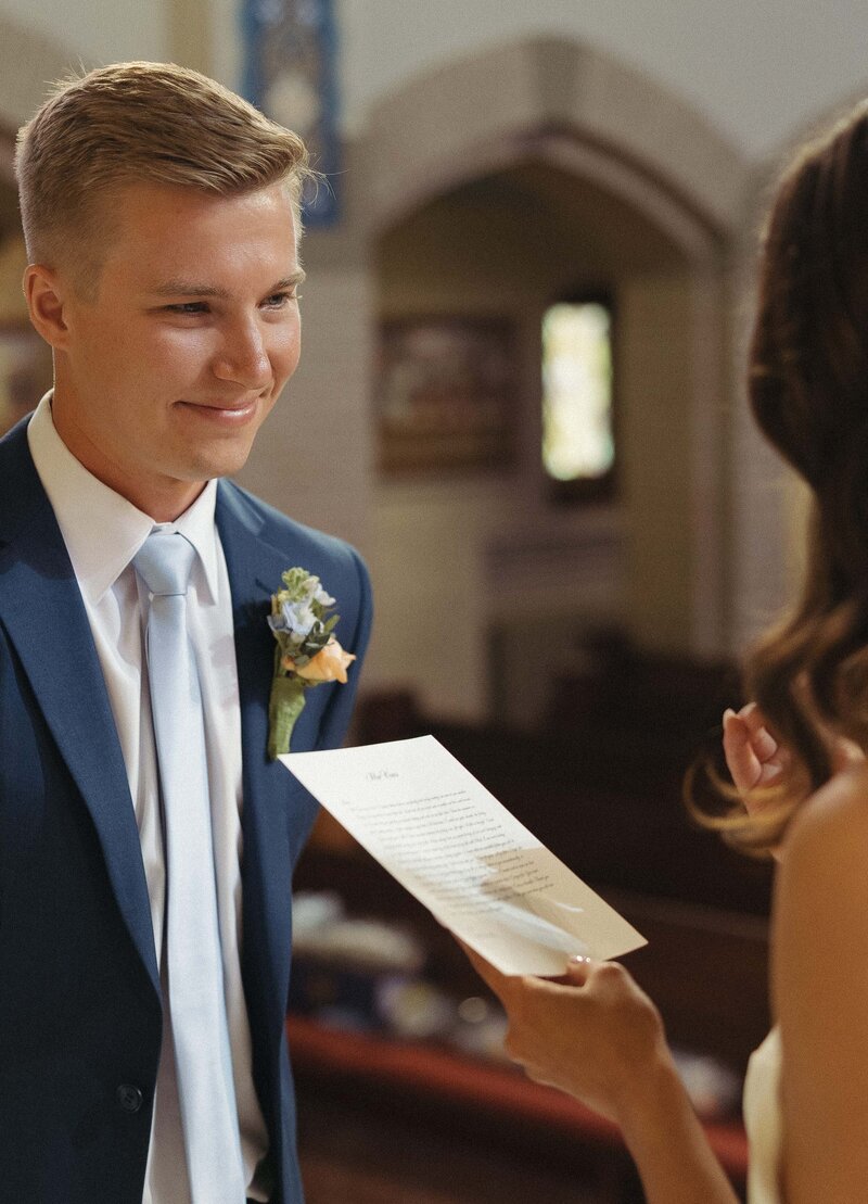 groom-vows-documentary-style-midwest-photographer-grace-trexel