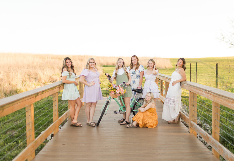 2025LWPSpokesmodelSpring-3301