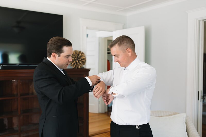 EmilyMcCaffertyPhotography-HagenWedding-ChaseWedding-Previews-10