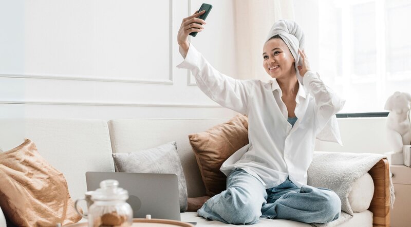 Learn how to save time and create social media content that actually converts into money