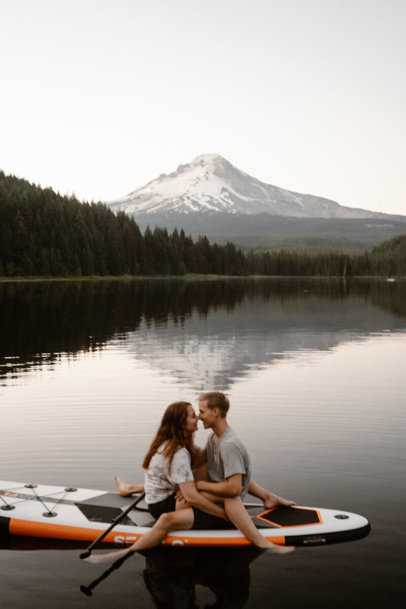 Sarah+Codee Trillium Lake-1-8
