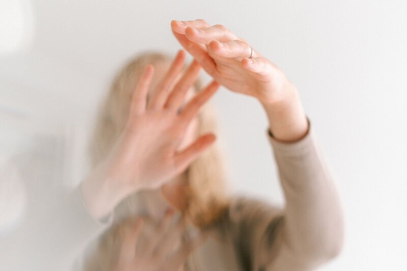 Reiki Reiki healing Reiki behandeling Reiki-behandeling Holistisch coach Holistisch therapeut Holistische healing Coaching Therapie Soundhealing Kristallen Edelstenen Systemisch werk Opstelling Inzichtkaarten Orakelkaarten Tarot Etherische olie Essentiële olie Meditatie Vrouwencirkel