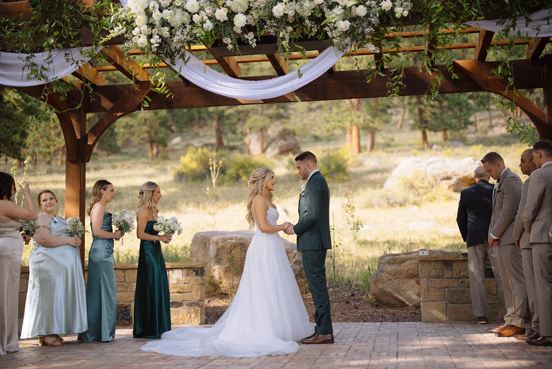 Estes Park Wedding Photographer Denver Wedding Venue Planner Della Terra Mountain Top Fall Colorful Wedding Liz Osban Photography Black Canyon Inn Wyoming Wedding Photographer Elopement Engagement 48
