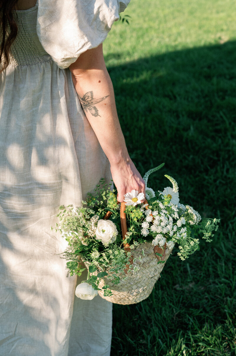 white-linen-bridesmaid-dress-flower-basket