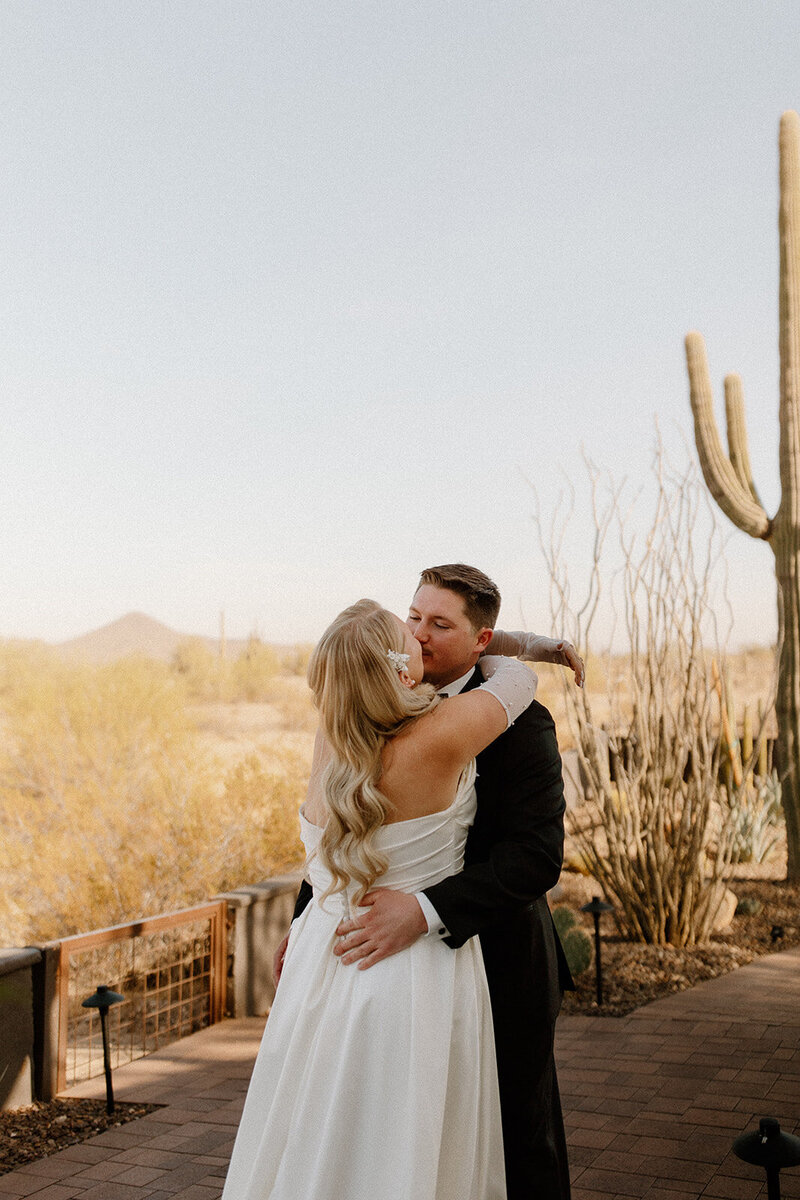 kelsey-kohl-wedding-preview-taylorraephotofilm-35