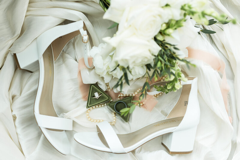Oxford Michigan Wedding Photographer Savvy Shoots Photography (1)