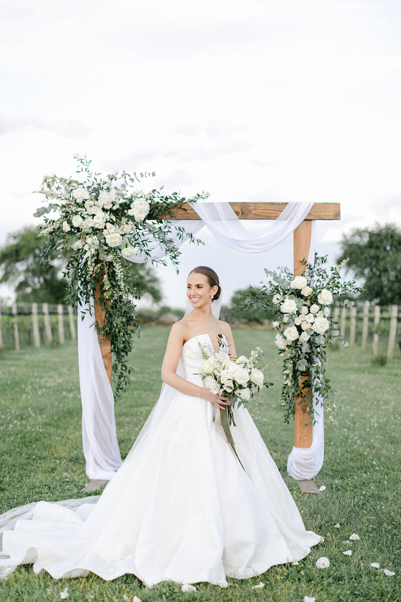 floral-ceremony-arch-vineyard