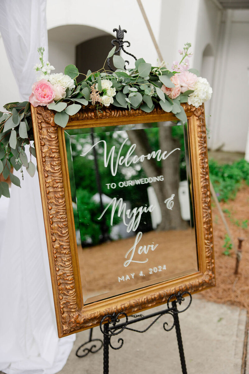 welcome sign atlanta wedding venue