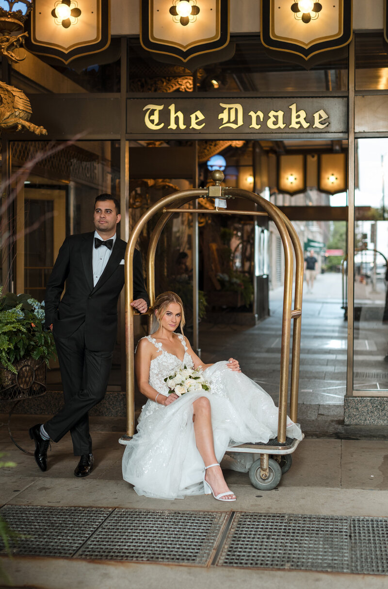 The-Drake-Hotel-Chicago-Indian-Hindu-Wedding_438