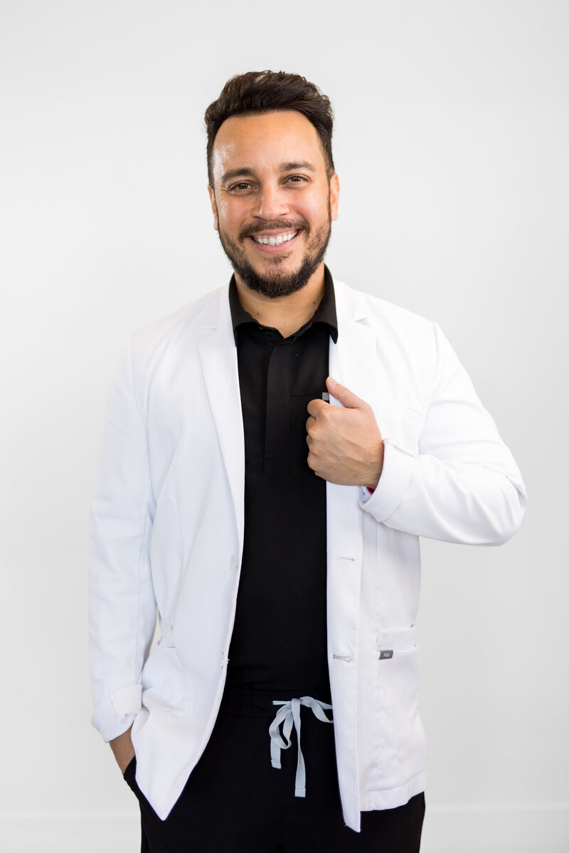 Dr. Alec Laracuente Naturopathic Medical Doctor
