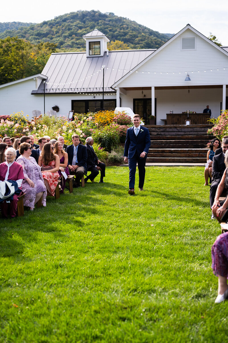 bloom-meadows-berkshire-wedding-photography-29