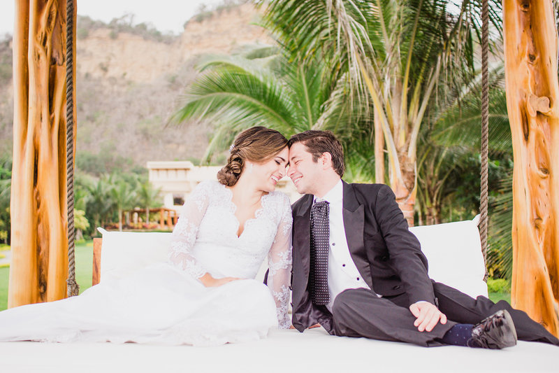 intimate wedding picture andrea marino provence france