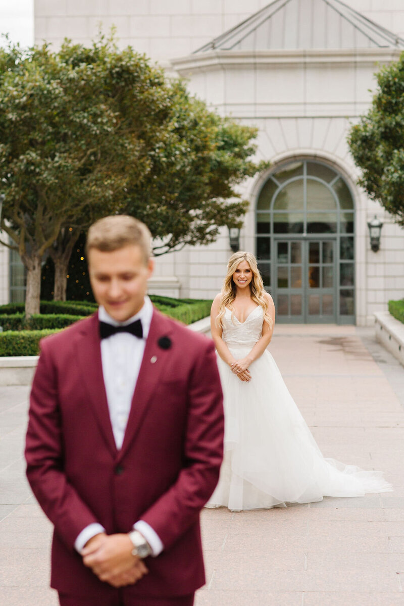utah-wedding-couple-first-look-