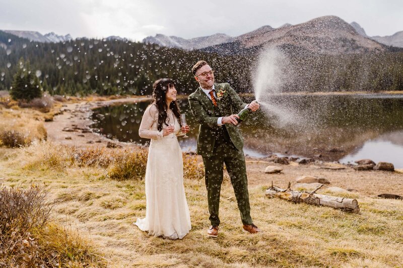 Couples elopes in the fall in the mountains of Boulder, Colorado