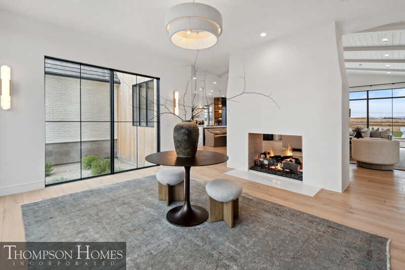 Thompson-Homes-Chateau-Moderne-Meridian-Custom-Home-Builder-109