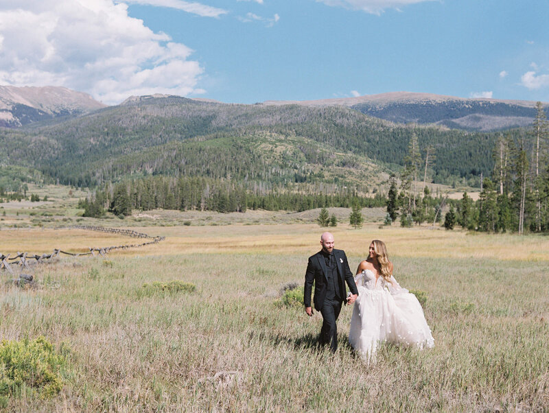 Devils-Thumb-Ranch-Wedding-Photographer-0037