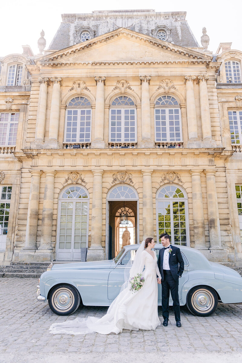 Morgane Ball photographer Wedding Chateau de Champlatreux Paris France  reception old car