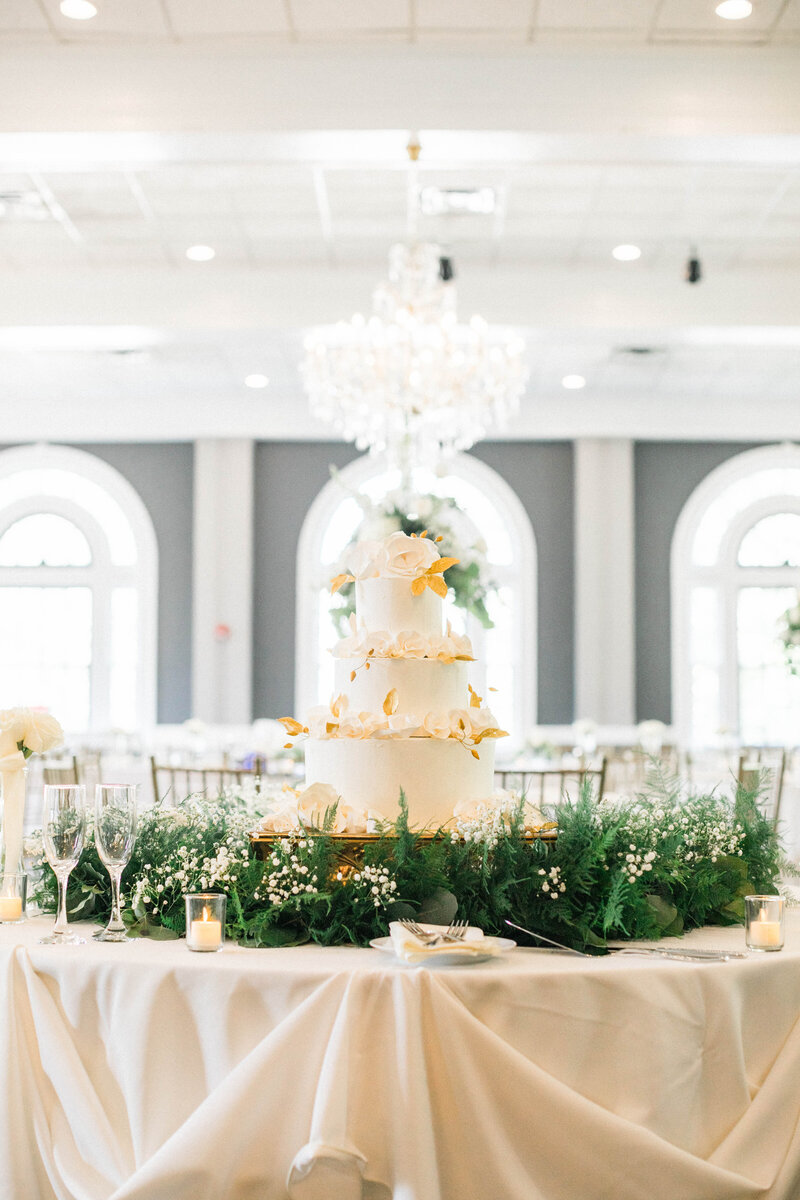 cake photo at wedding reception