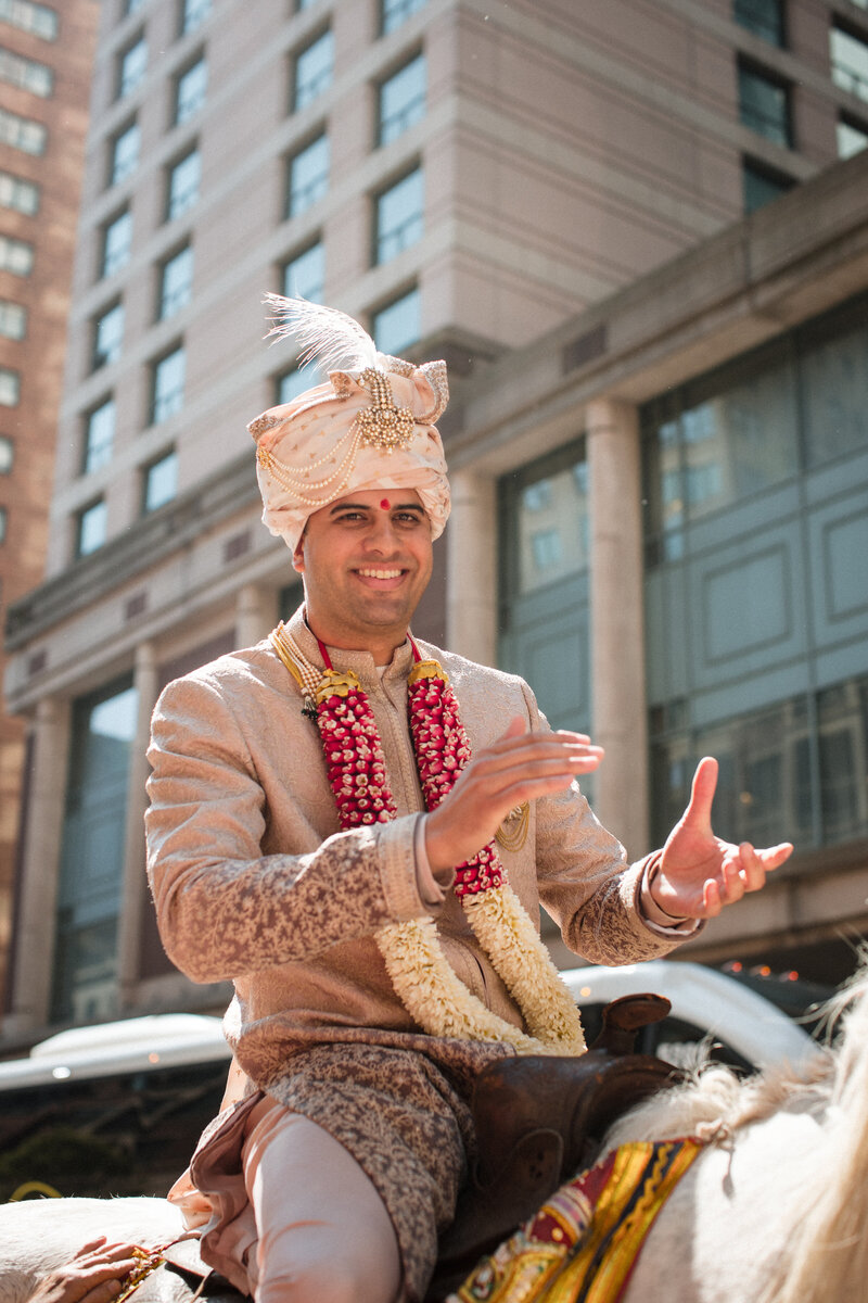 The-Drake-Hotel-Chicago-Indian-Hindu-Wedding_549