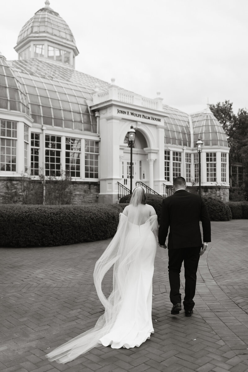 Franklin park conservatory hotel leveque columbus ohio wedding ceremony photographer videographer film documentary midwest -49