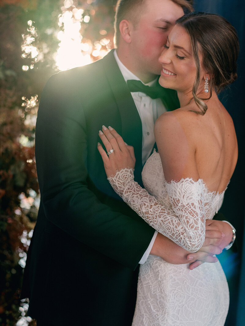 Autumn-Maximalist-Wedding-with-rich-tones-blue-velvet-draping-Ashley-Ludaescher-Photography-Vanessa-Noel-Events-0059
