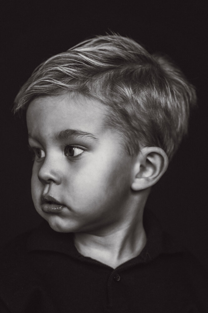 Puur kinderportret in fine art stijl met natuurlijke uitstraling in Zeist en omgeving Utrecht. Kinderfotograaf